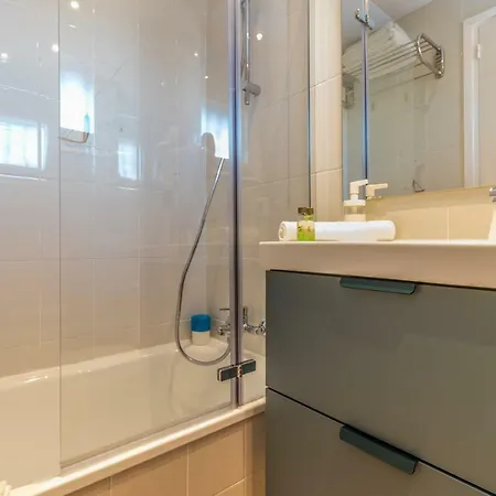 Holidays Penthouse: Panoramic Port Views With Free Wifi & Parking Apartment *