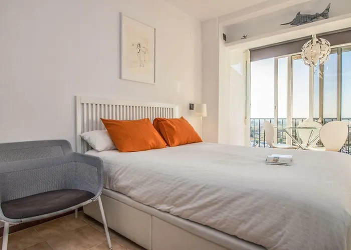 Holidays Penthouse Vues Panoramiques Sur Le Port Naval,un Sejour Elegant Assure 